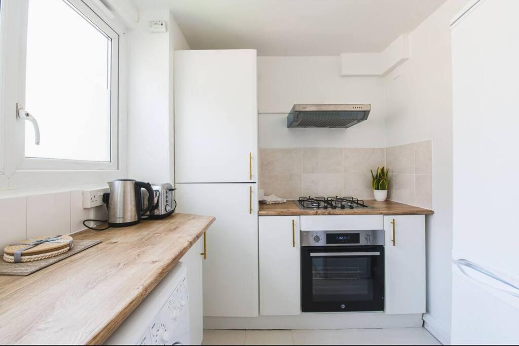 Апартаменти Stylish & Tranquil Flat With Excellent Connections Лондон Екстер'єр фото