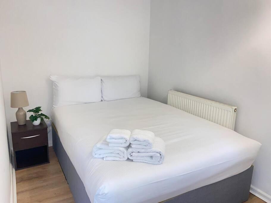 Апартаменти Stylish & Tranquil Flat With Excellent Connections Лондон Екстер'єр фото